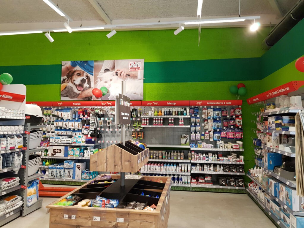 Rénovation et aménagement magasin Maxi Zoo à Calais l Graine d_Espace(1)