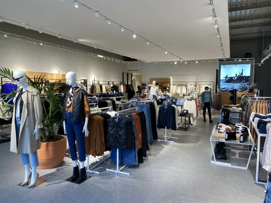 Rénovation magasins de prêt à porter Mango Bruay La Buissière l Graine d_espace(12) Rénovation magasins de prêt à porter Mango Bruay La Buissière l Graine d_espace(12)