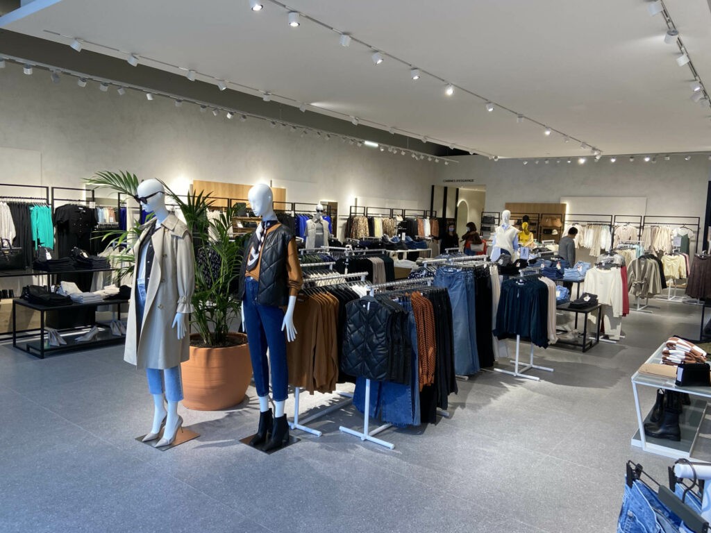 Rénovation magasins de prêt à porter Mango Bruay La Buissière l Graine d_espace(3)