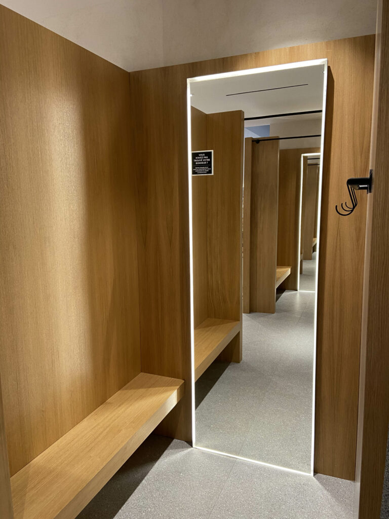 Rénovation magasins de prêt à porter Mango Bruay La Buissière l Graine d_espace(6) Rénovation magasins de prêt à porter Mango Bruay La Buissière l Graine d_espace(3)