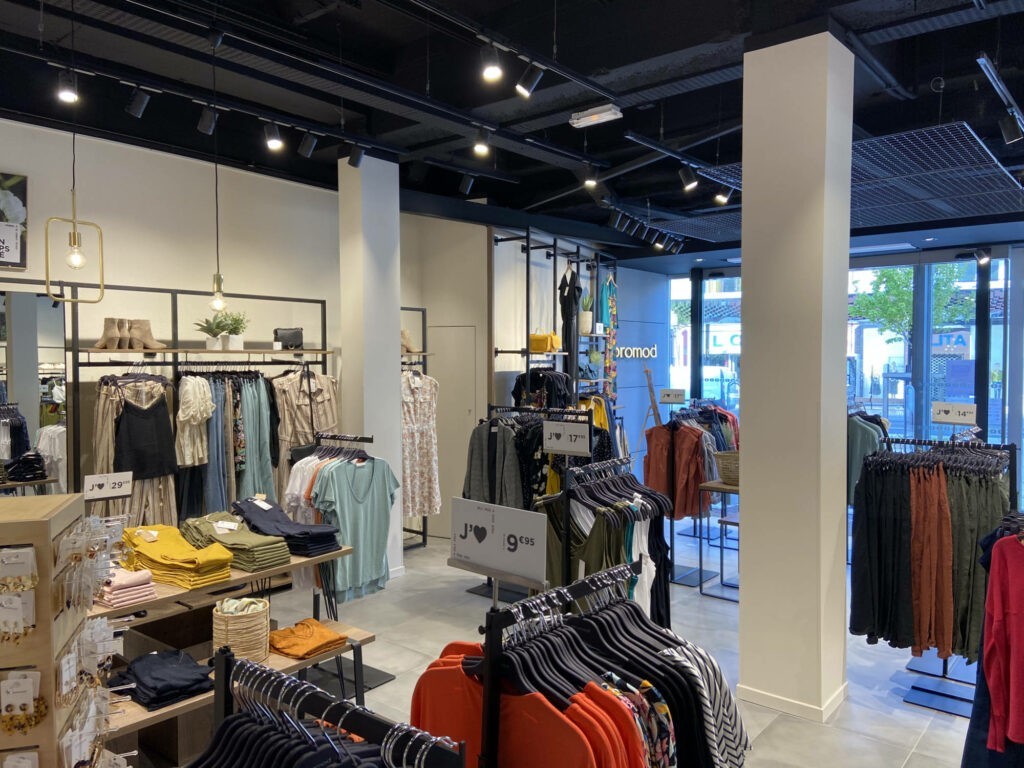 Conception et aménagement Promod Dunkerque l Graine d_Espace 1