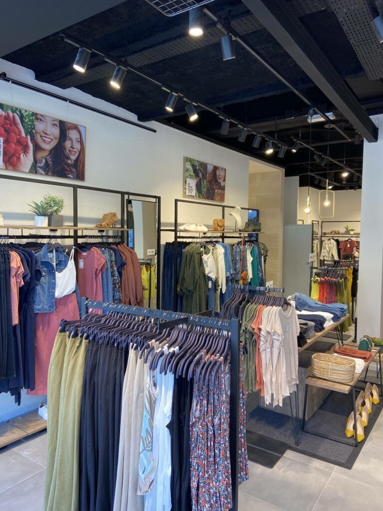 Conception et aménagement Promod Dunkerque l Graine d_Espace 4